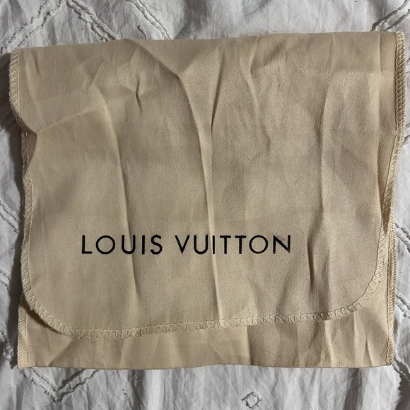 Louis Vuitton dust bag - Picture 1 of 2
